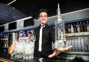 Prepared and educated bartenders get a bartending job jobs