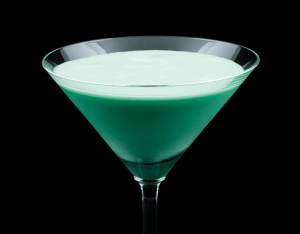 Grasshopper cocktail recipe. Enjoy green drinks on st patricks day
